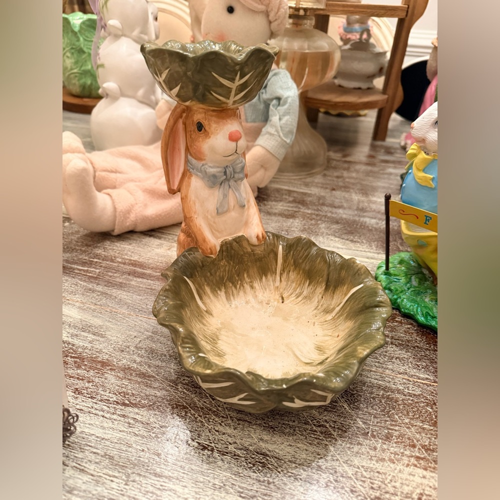 Ceramic Bunny Dish with Green cabbage 🥬 Accents